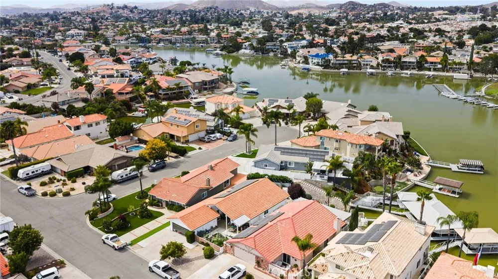24180 Cruise Circle Drive Canyon Lake, CA 92587