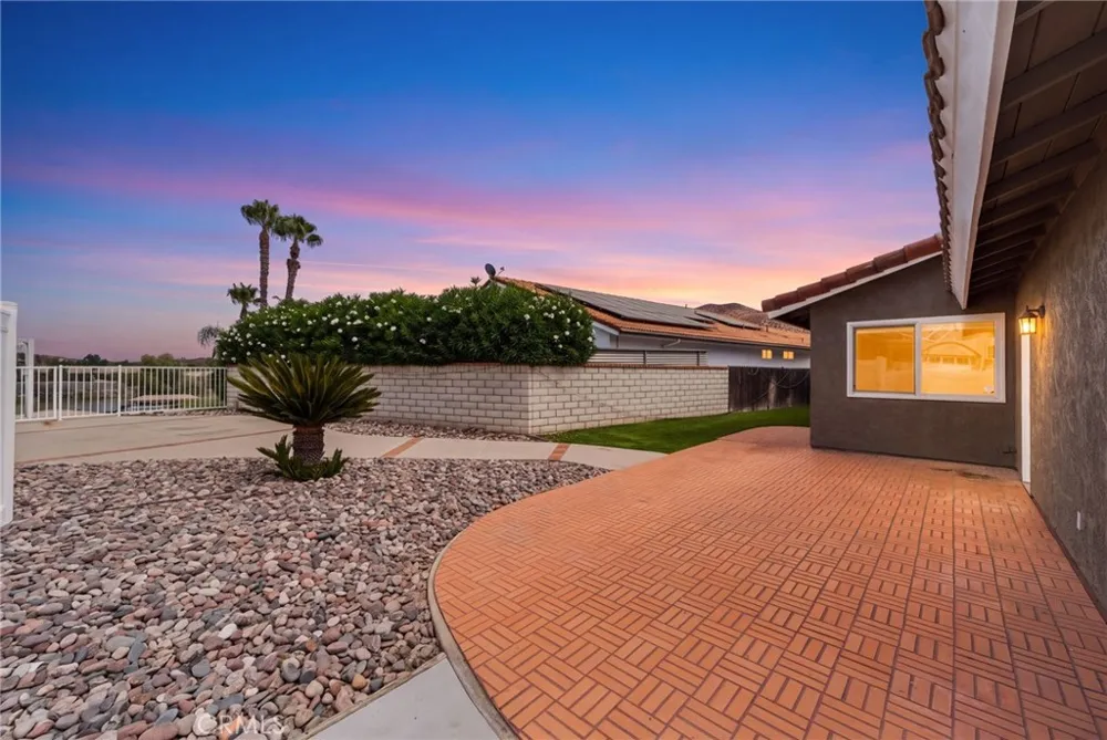24180 Cruise Circle Drive Canyon Lake, CA 92587