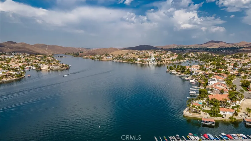 24180 Cruise Circle Drive Canyon Lake, CA 92587