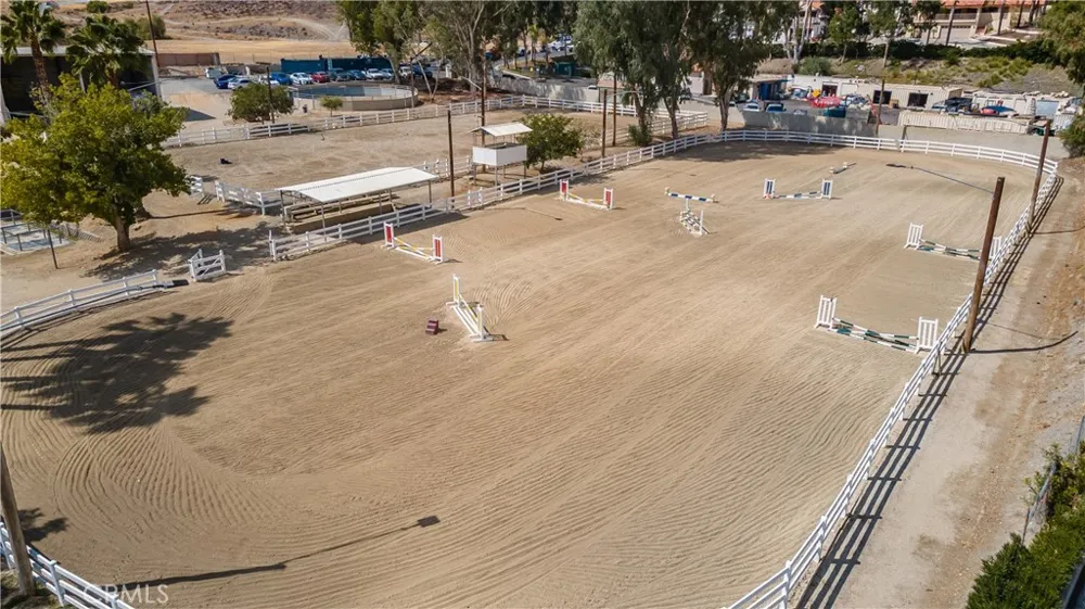 24180 Cruise Circle Drive Canyon Lake, CA 92587