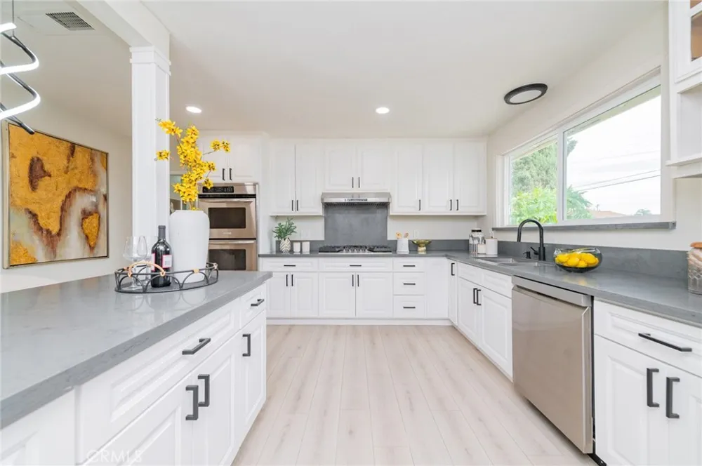 1334 S Glendora Avenue West Covina, CA 91790