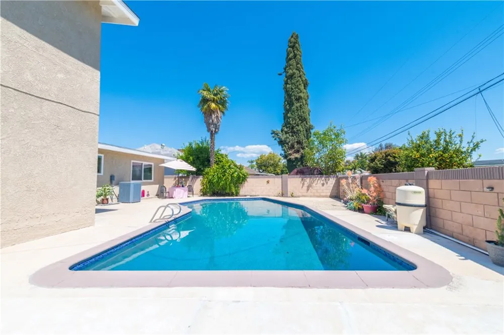 1334 S Glendora Avenue West Covina, CA 91790