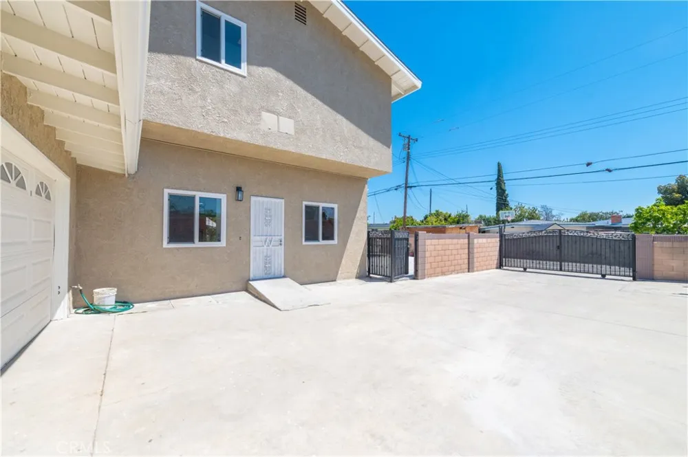 1334 S Glendora Avenue West Covina, CA 91790