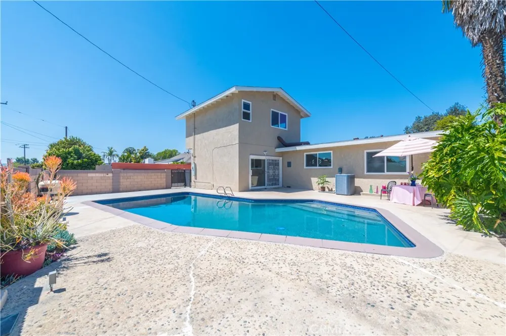1334 S Glendora Avenue West Covina, CA 91790