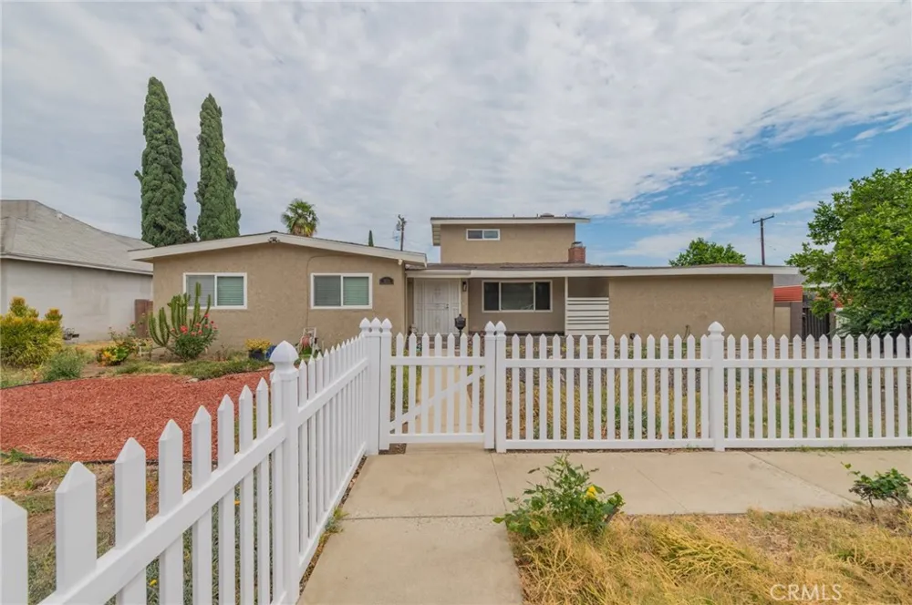 1334 S Glendora Avenue West Covina, CA 91790