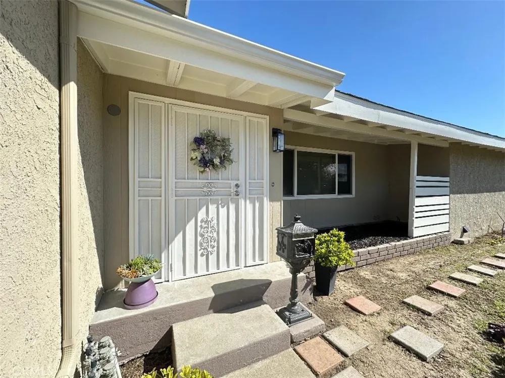1334 S Glendora Avenue West Covina, CA 91790
