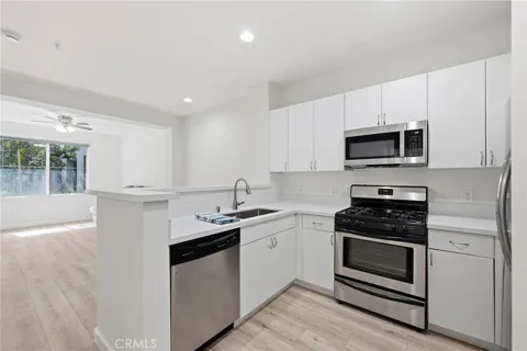 1801 E Katella Avenue #1096