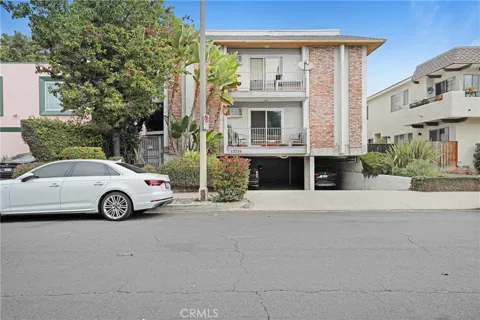 12735 Caswell #7