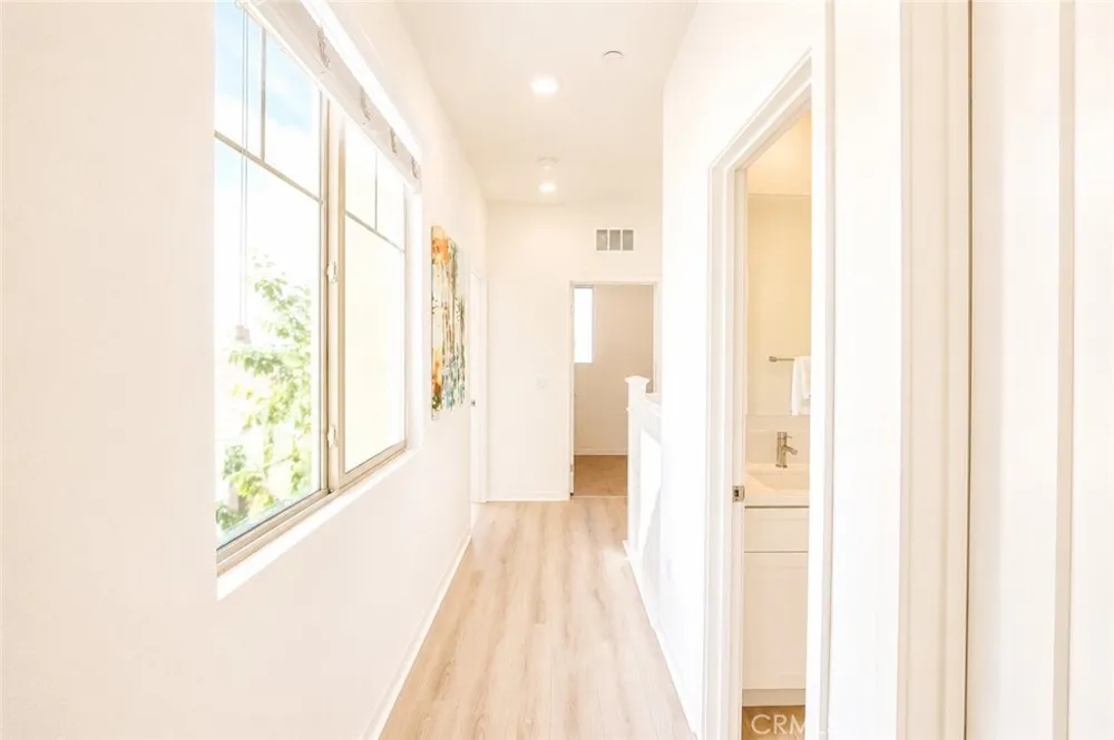 137 Terrapin Irvine, CA 92618