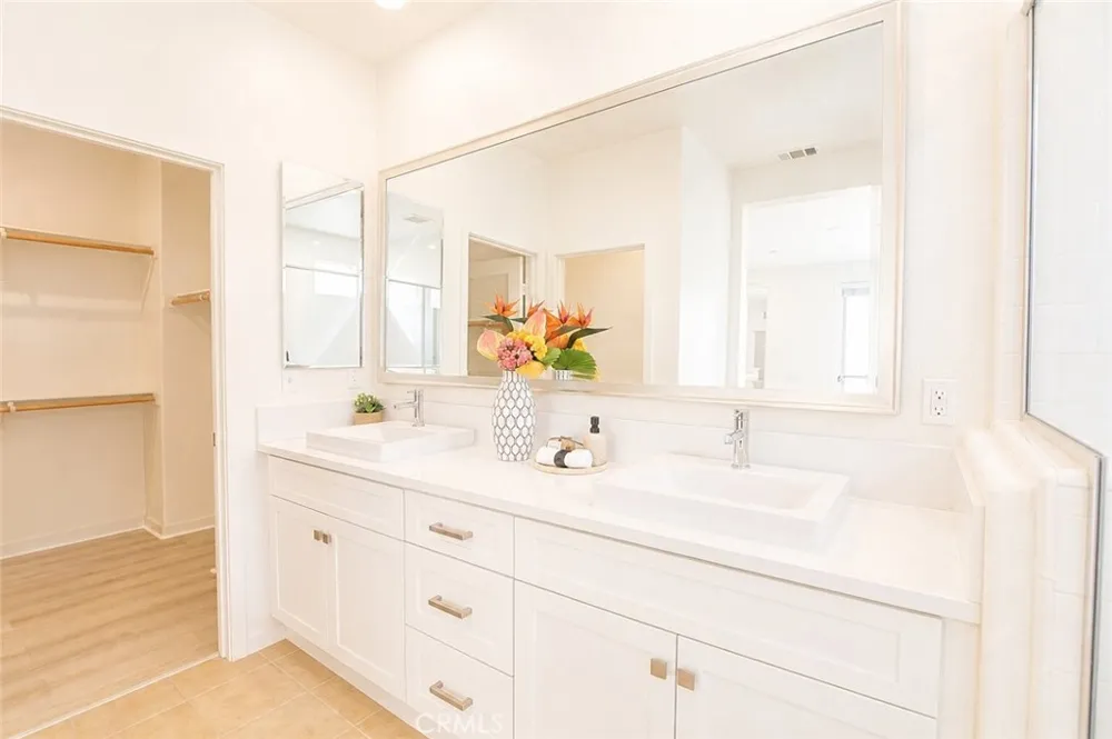 137 Terrapin Irvine, CA 92618