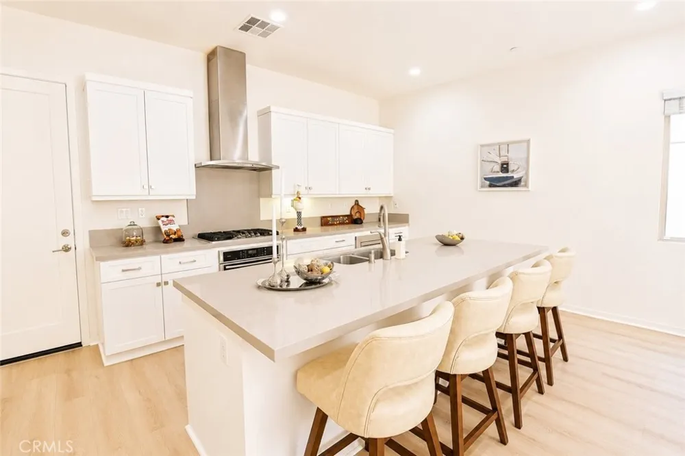 137 Terrapin Irvine, CA 92618