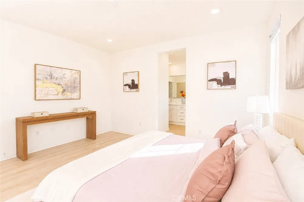 137 Terrapin Irvine, CA 92618