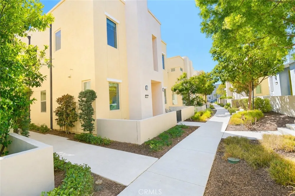 137 Terrapin Irvine, CA 92618