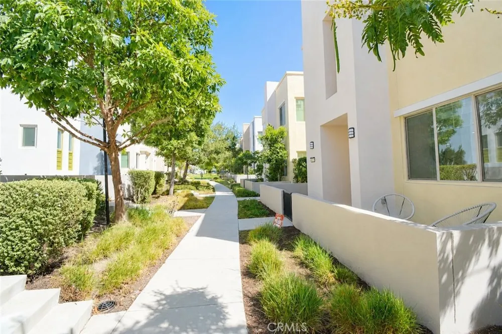 137 Terrapin Irvine, CA 92618