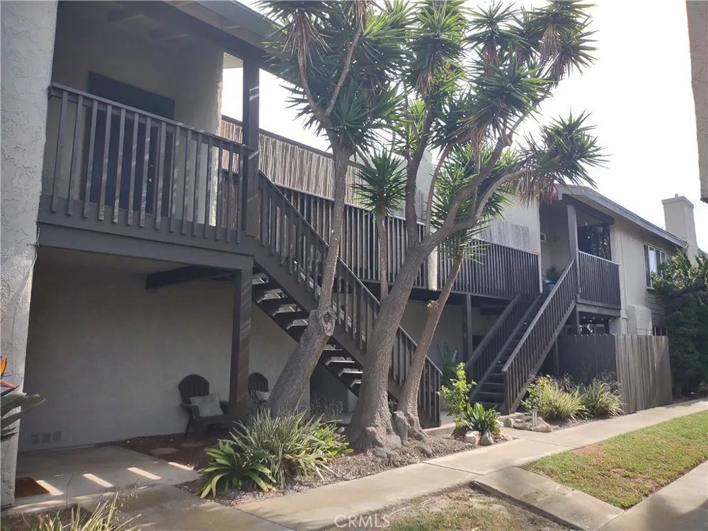 4921 Charlene Huntington Beach, CA 92649