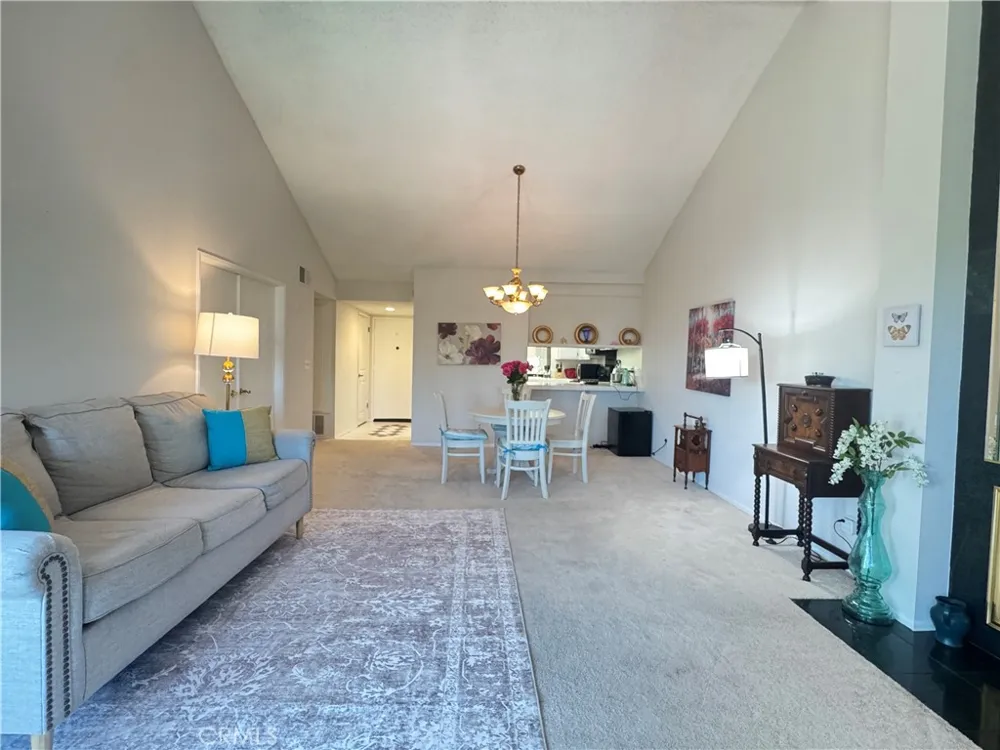 2512 E Willow #205 Signal Hill, CA 90755