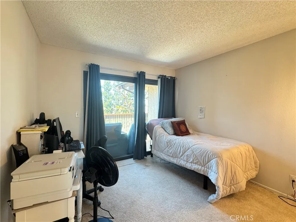 2512 E Willow #205 Signal Hill, CA 90755