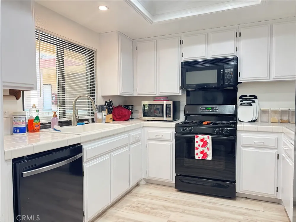 2512 E Willow #205 Signal Hill, CA 90755