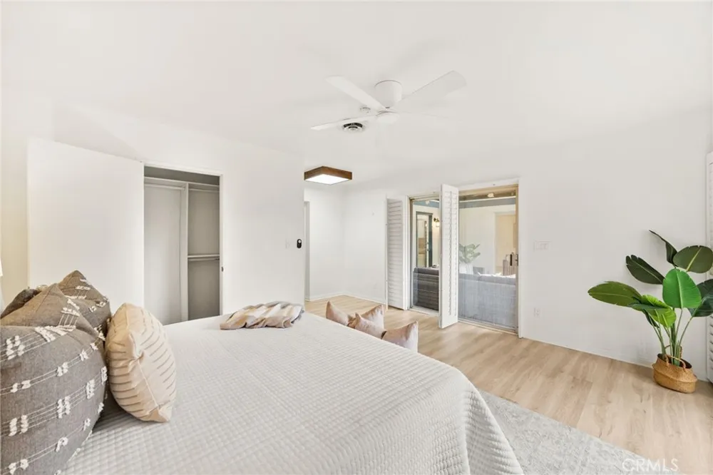 2342 E La Veta Orange, CA 92869