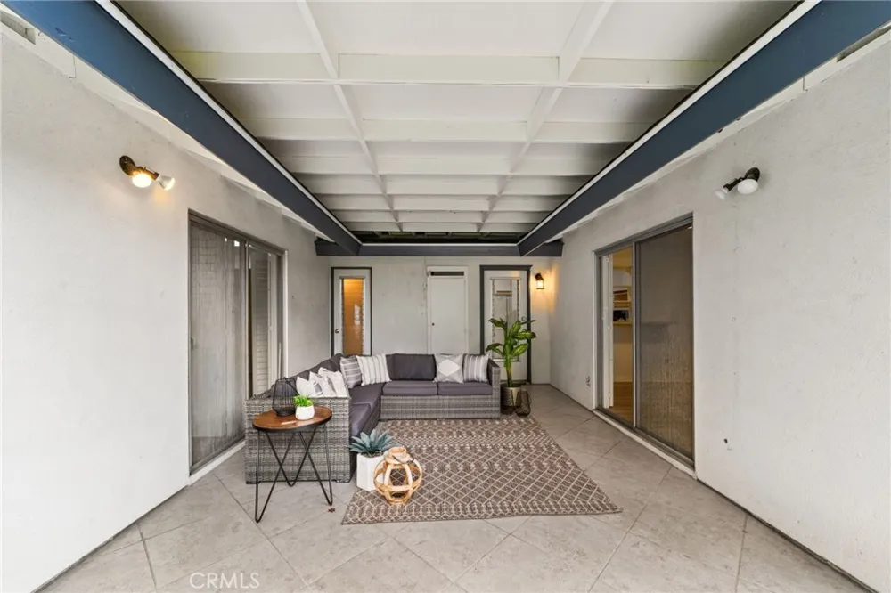 2342 E La Veta Orange, CA 92869