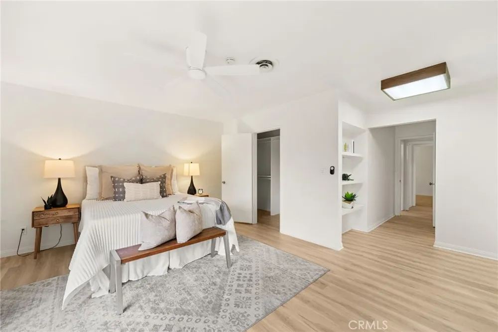 2342 E La Veta Orange, CA 92869