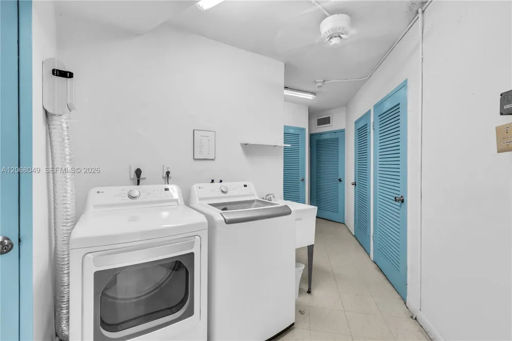 9101 E Bay Harbor Dr #706 Bay Harbor Islands, FL 33154