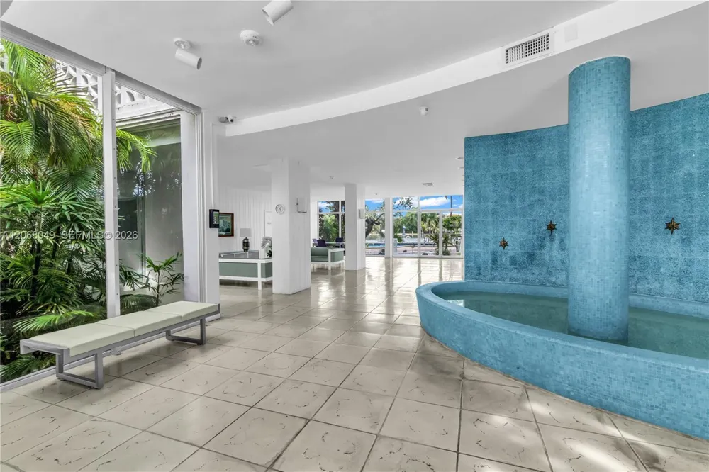 9101 E Bay Harbor Dr #706 Bay Harbor Islands, FL 33154