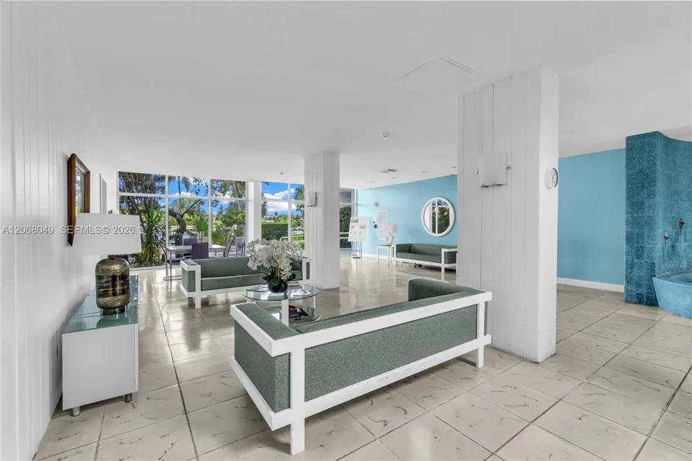 9101 E Bay Harbor Dr #706 Bay Harbor Islands, FL 33154