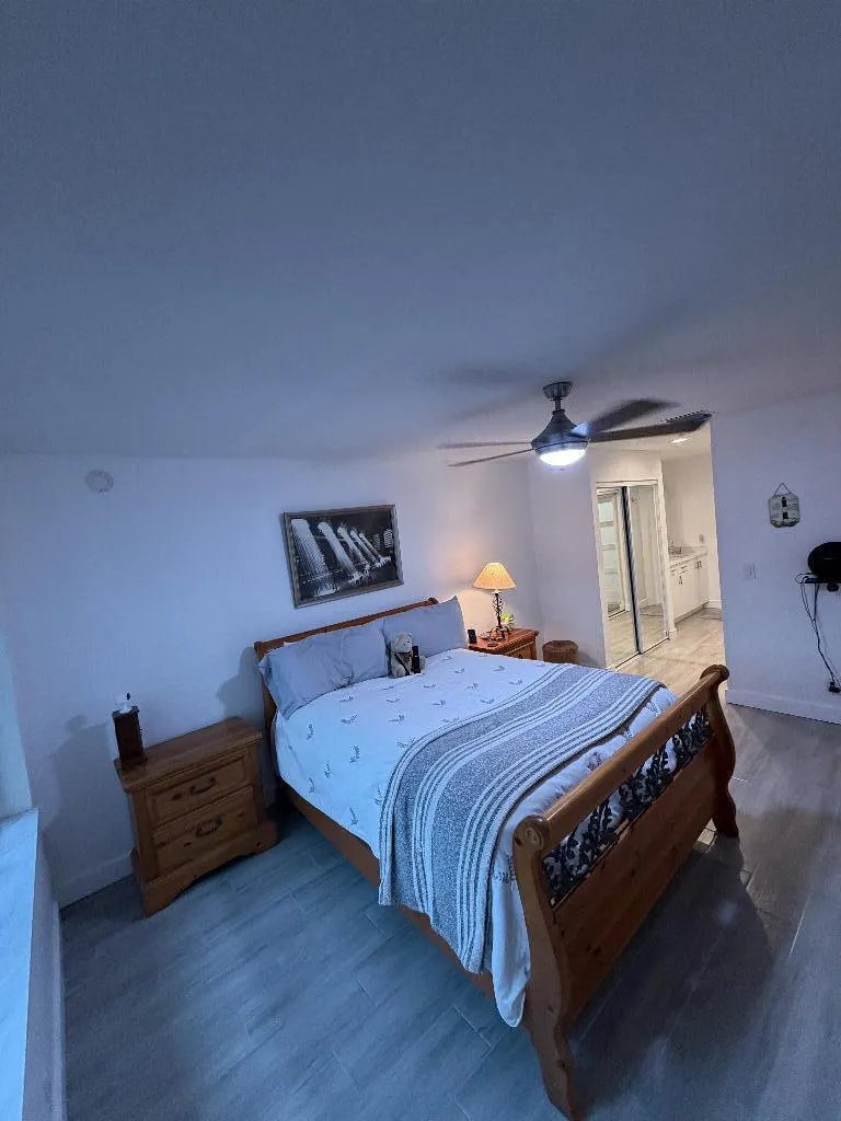 8182 SPRINGTREE ROAD Boca Raton, FL 33496