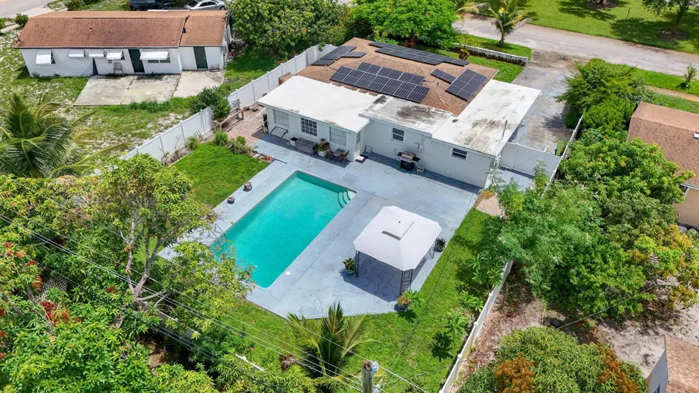 813 Date Palm Drive Lake Park, FL 33403