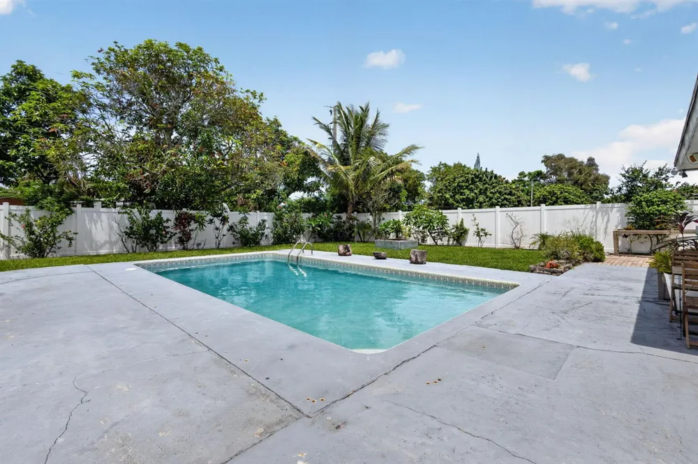 813 Date Palm Drive Lake Park, FL 33403