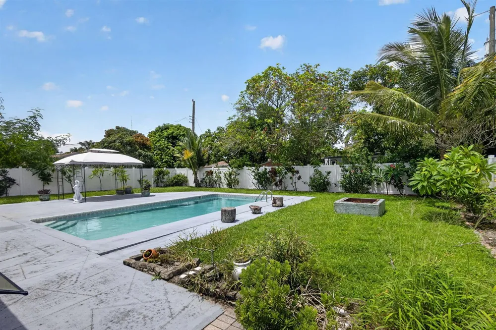 813 Date Palm Drive Lake Park, FL 33403