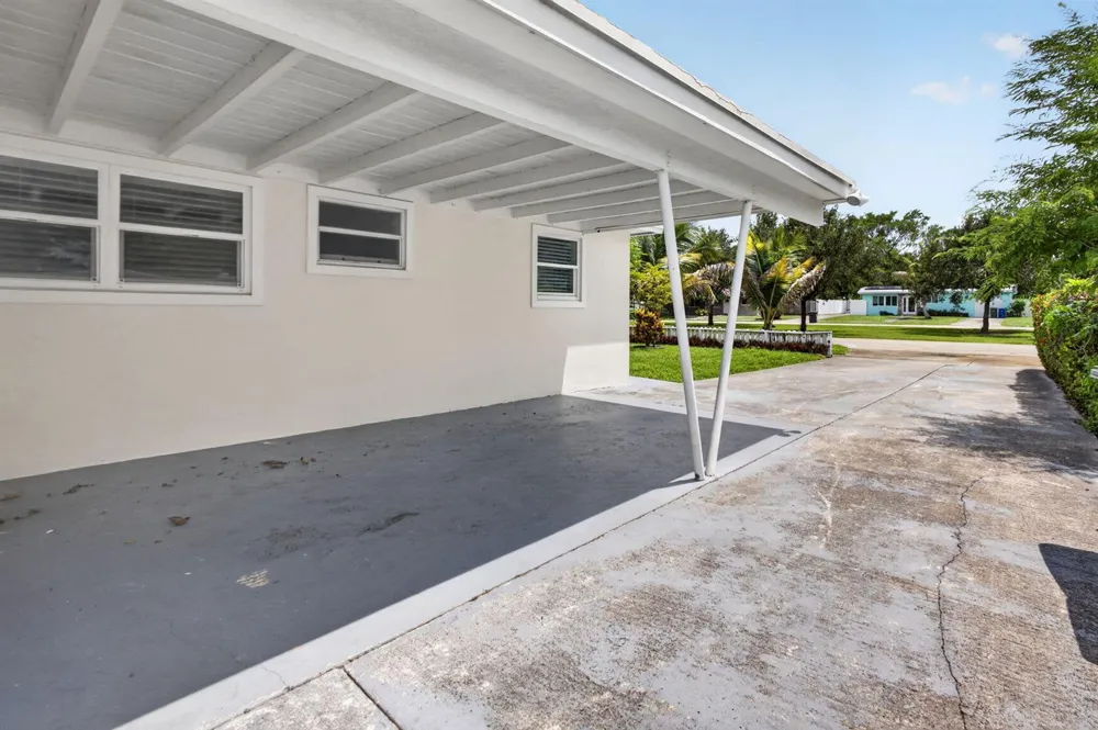 813 Date Palm Drive Lake Park, FL 33403