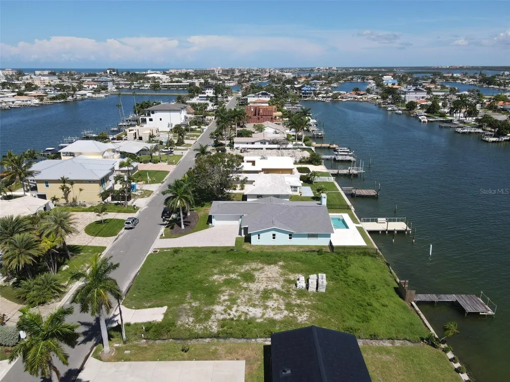 11125 4TH ST E Treasure Island, FL 33706