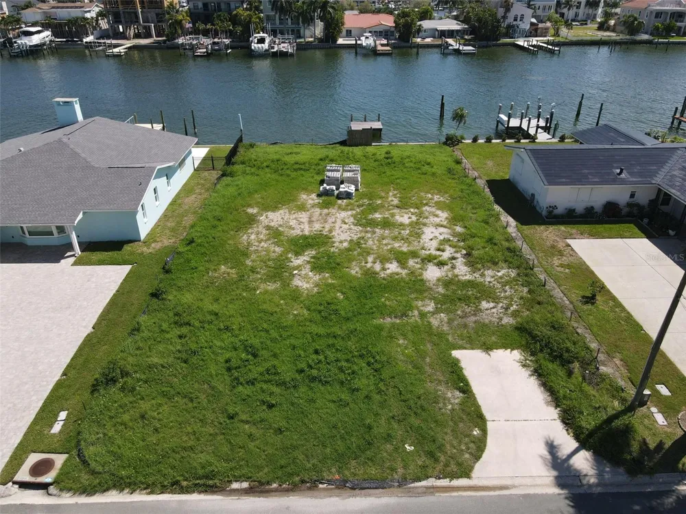 11125 4TH ST E Treasure Island, FL 33706