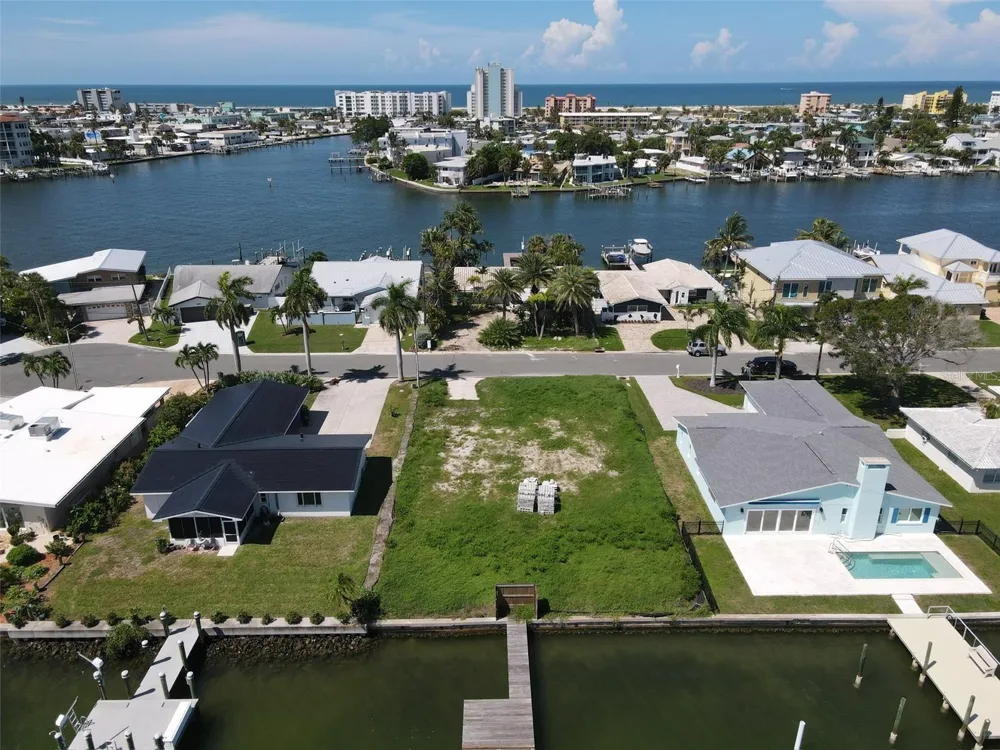 11125 4TH ST E Treasure Island, FL 33706