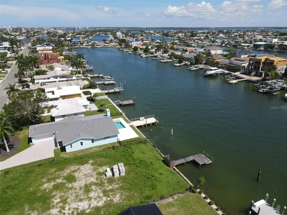 11125 4TH ST E Treasure Island, FL 33706