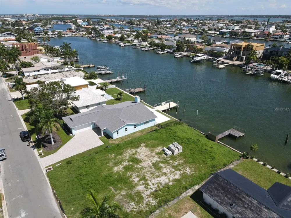 11125 4TH ST E Treasure Island, FL 33706