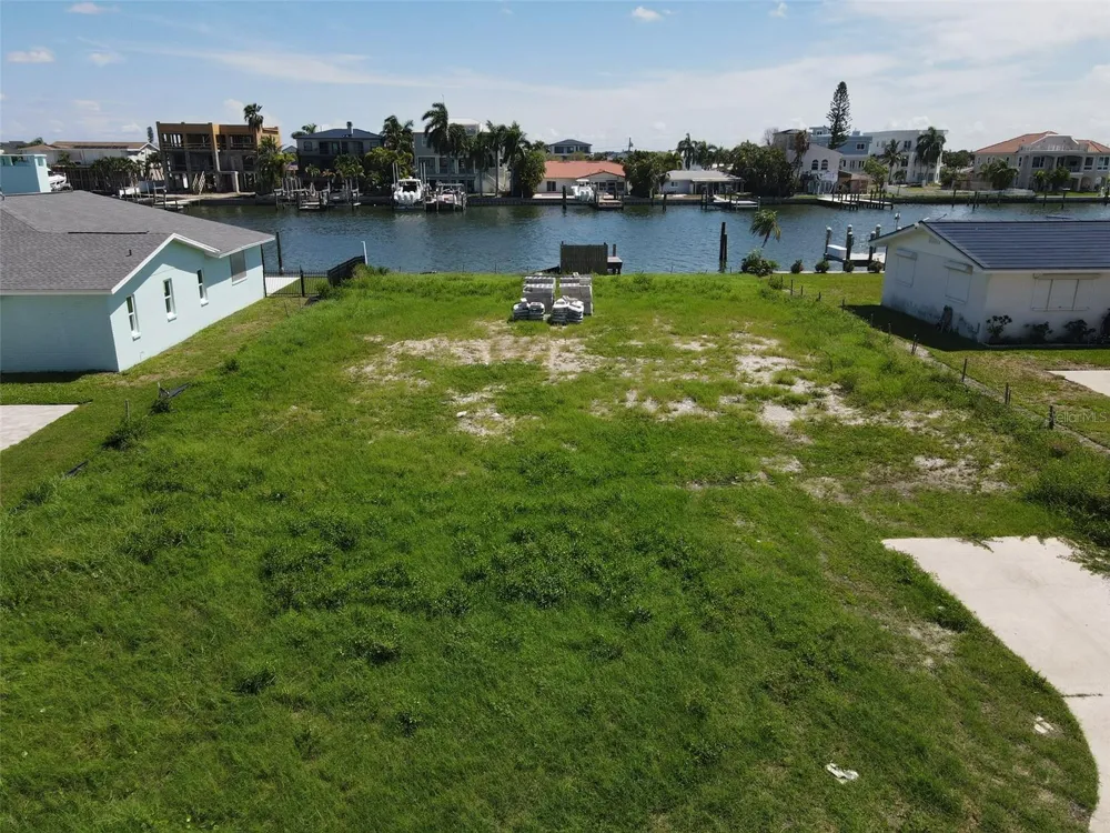 11125 4TH ST E Treasure Island, FL 33706