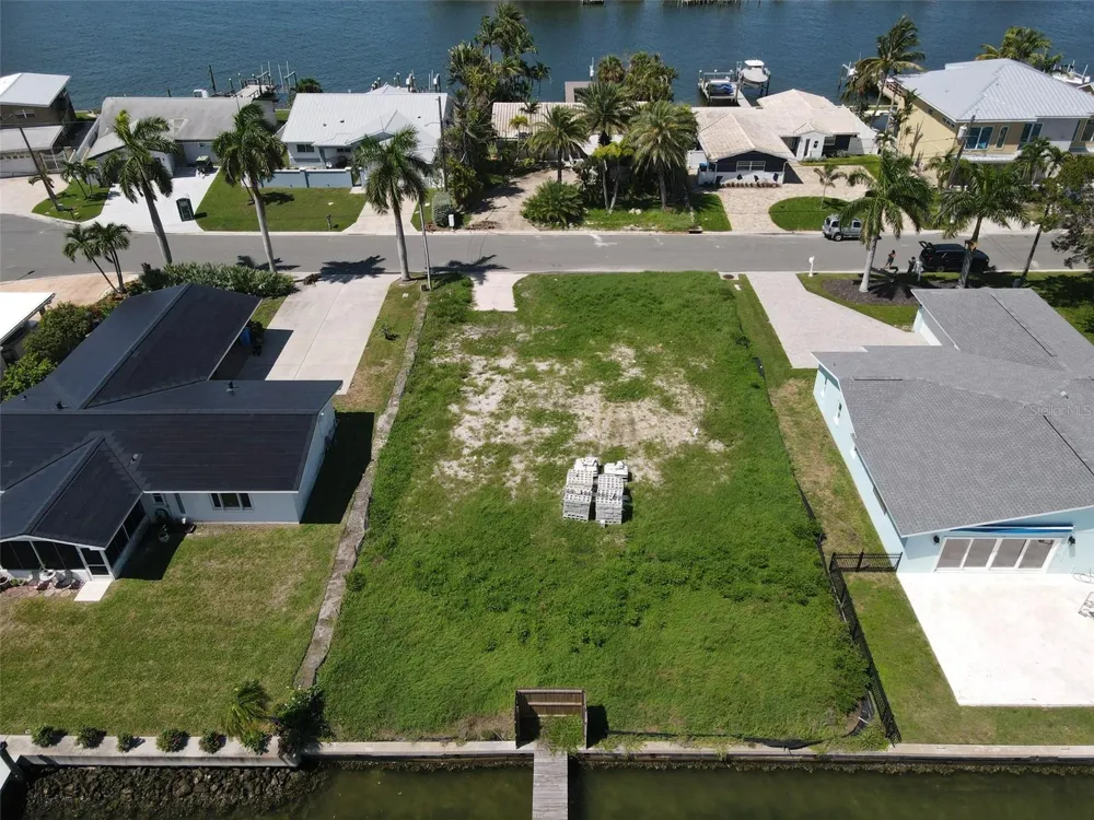 11125 4TH ST E Treasure Island, FL 33706