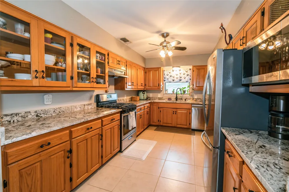 517 E Locust Street Nocona, TX 76255