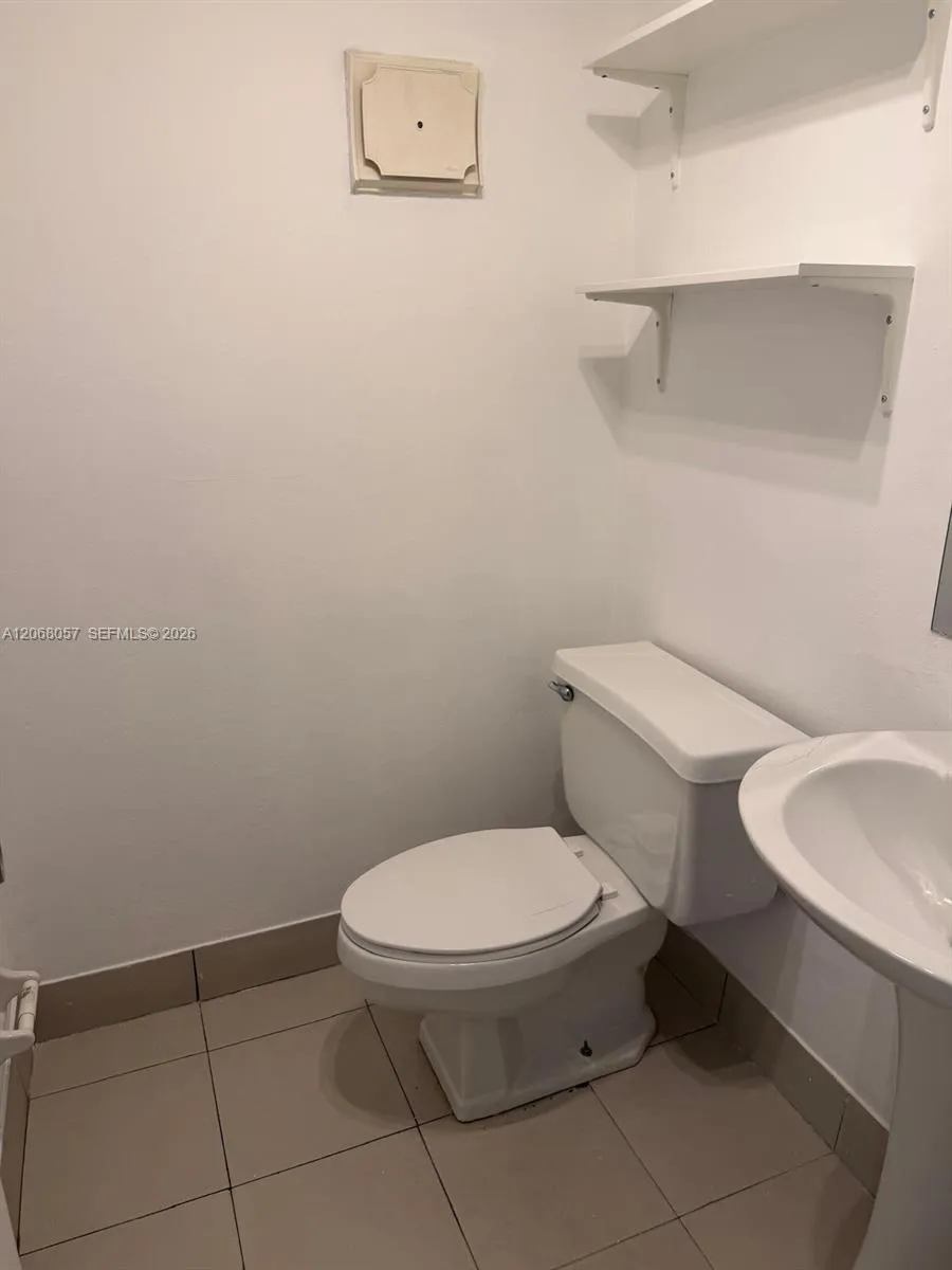 30 NW 87th Ave #C223 Miami, FL 33172
