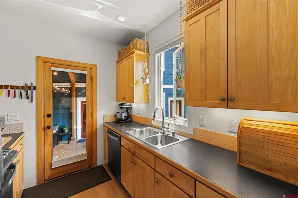 201 Pitchfork Drive Crested Butte, CO 81225
