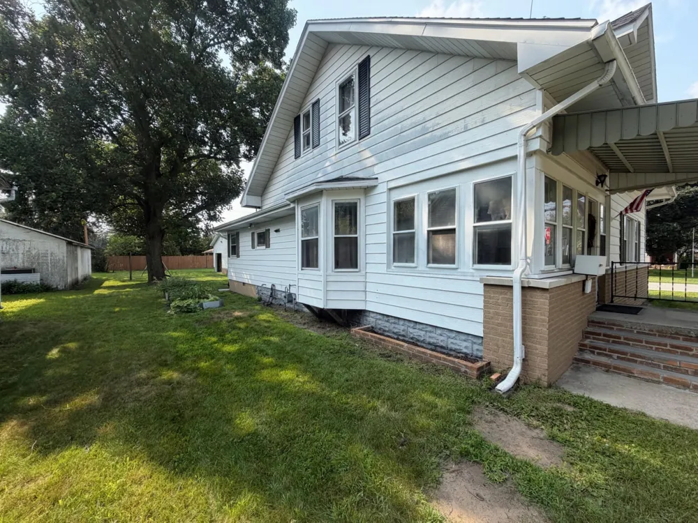116 George Street North Judson, IN 46366