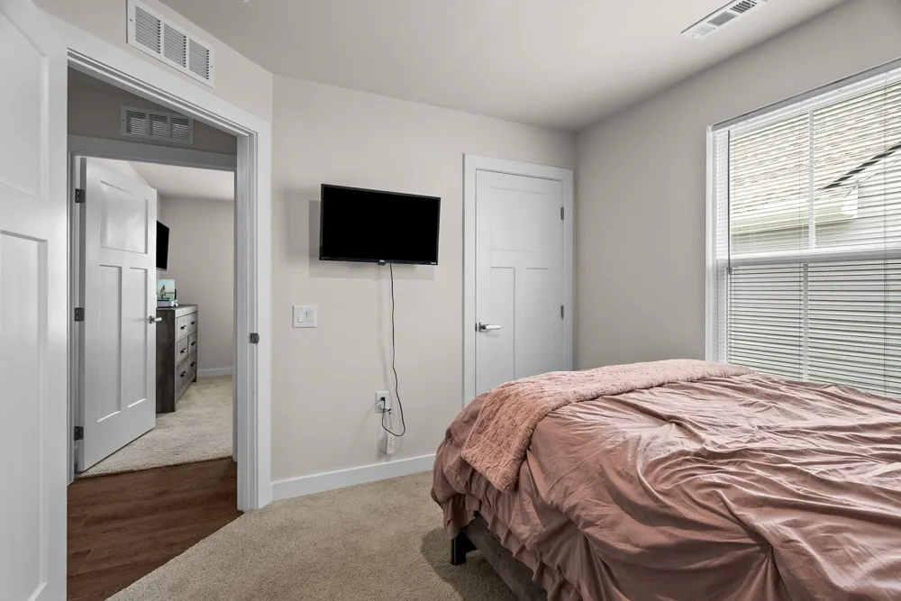 396 Streamview Dr White House, TN 37188