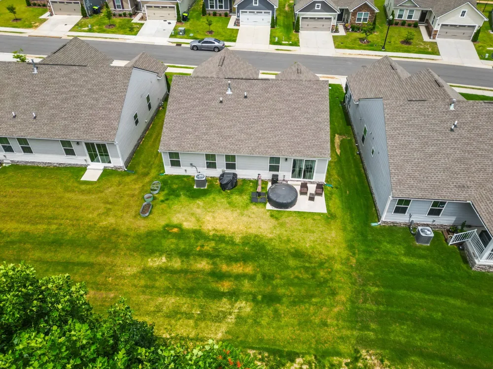 396 Streamview Dr White House, TN 37188