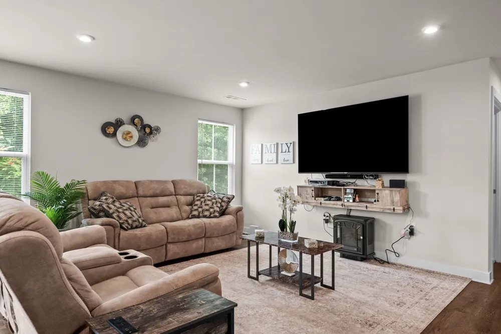 396 Streamview Dr White House, TN 37188