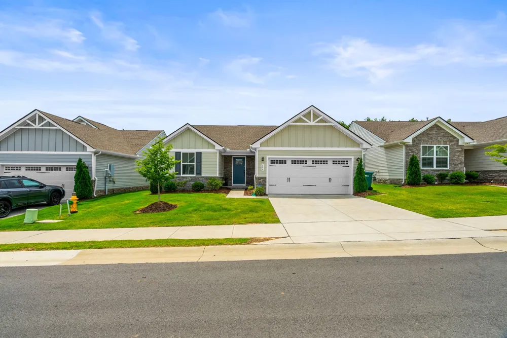 396 Streamview Dr White House, TN 37188