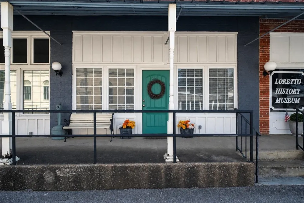126 Main St Loretto, TN 38469