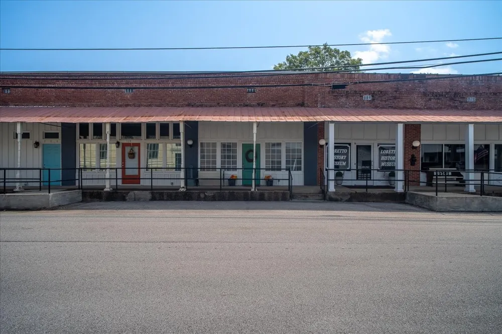 126 Main St Loretto, TN 38469